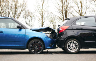 Ankauf Unfallwagen - defektes Auto verkaufen mit Abholung in Bielefeld und Umgebung